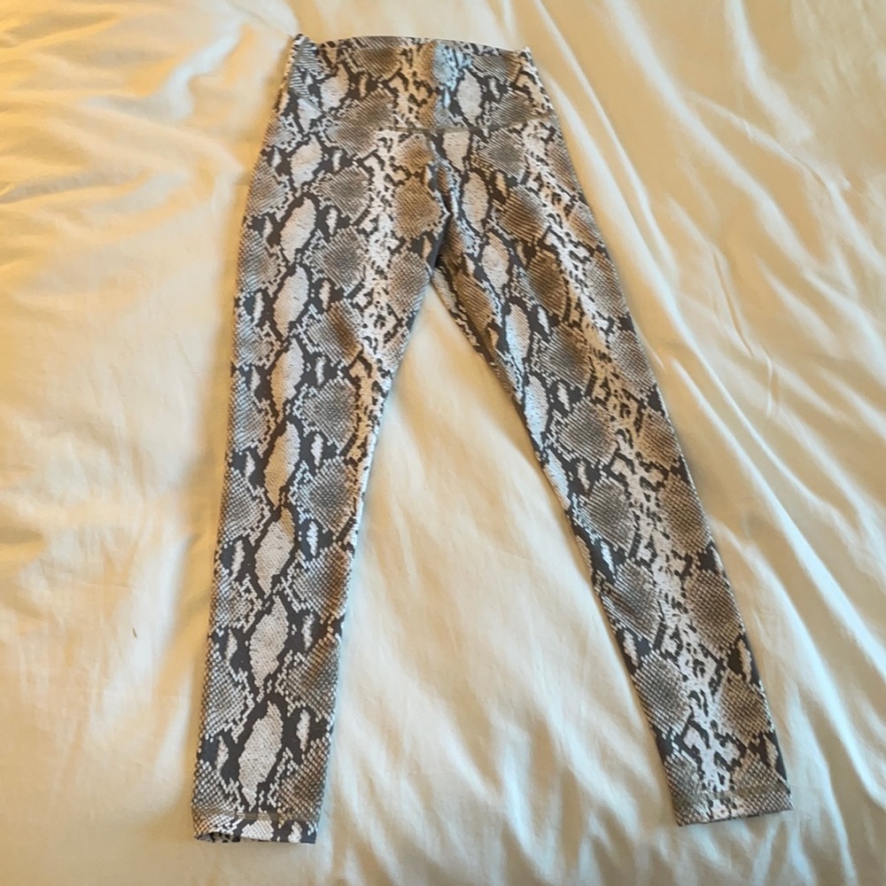 Aritzia TNA snakeskin leggings